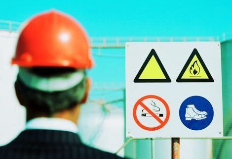 Contrato de ejecución de obra y su relación con la exceptio non adimpleti contractus