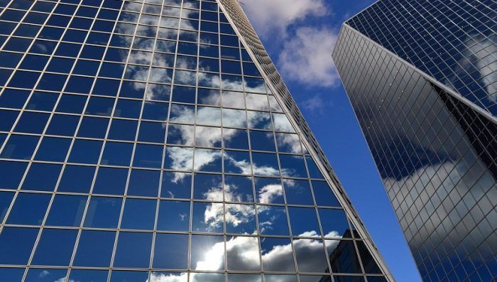 El valor del retraso en el plazo de entrega en la resolución del contrato