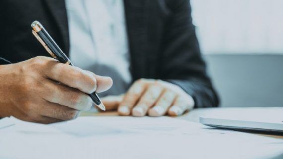 Antigüedad y encadenamiento de contratos en fraude de ley