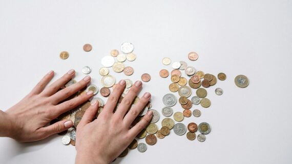 Atribución de carácter ganancial a bienes privativos